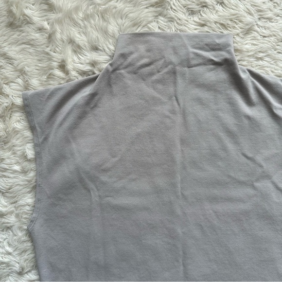 Madewell Top Funnelneck Cropped Muscle Tee Modal Blend Light Gray XL - Picture 5 of 10